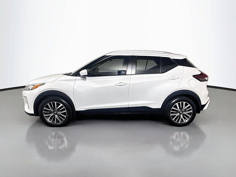 Used 2023 Nissan Kicks SV FWD image 4