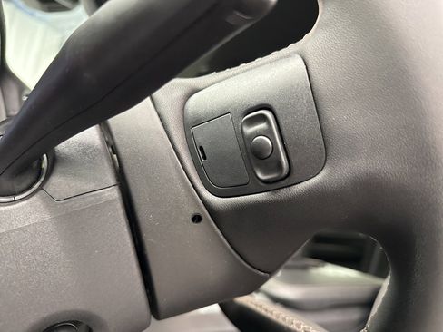 Used 2025 Jeep Wagoneer Series II w/ Convenience Group I image 21