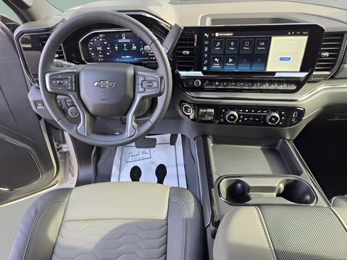 New 2026 Chevrolet Silverado 2500 ZR2 w/ LPO, Dark Essentials Package image 16