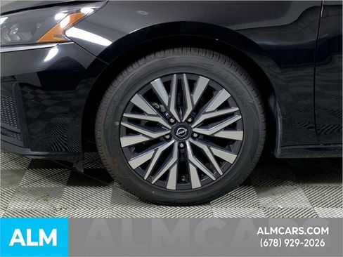 Used 2023 Nissan Altima 2.5 SV image 17