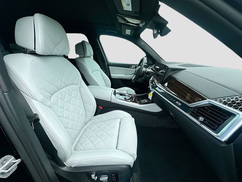 New 2026 BMW X5 sDrive40i image 23