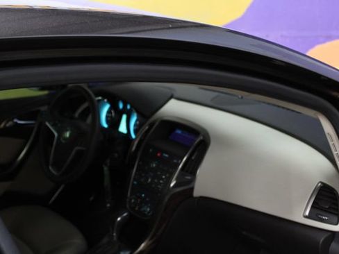 Used 2014 Buick Verano FWD image 12