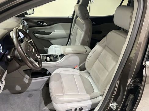 Used 2020 GMC Acadia SLT image 18