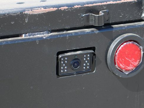 Used 2018 Ford F550 2WD Regular Cab Super Duty image 46