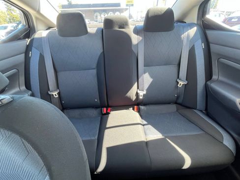 Used 2025 Nissan Versa SV FWD image 37