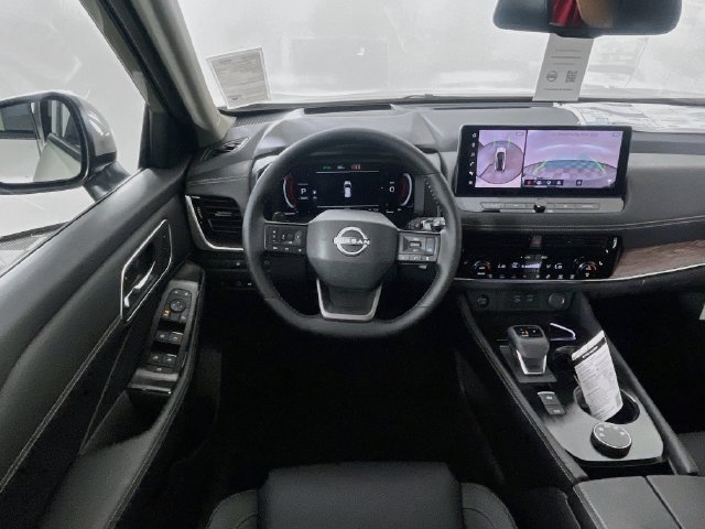New 2026 Nissan Rogue Platinum AWD/4WD image 17