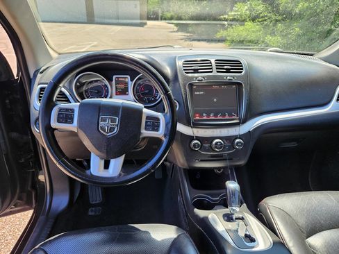 Used 2018 Dodge Journey GT FWD image 19