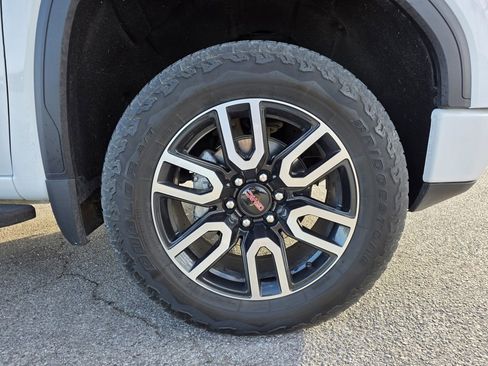 Used 2022 GMC Sierra 1500 AT4 w/ AT4 Preferred Package image 31