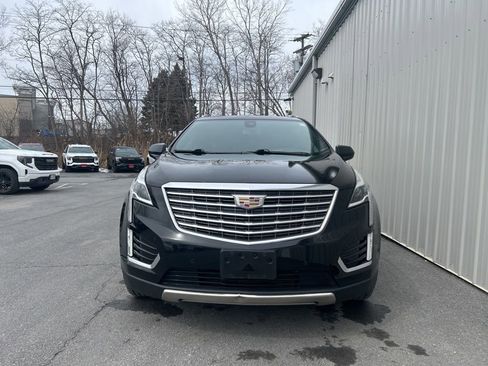Certified 2017 Cadillac XT5 Platinum w/ Driver Assist Package image 4