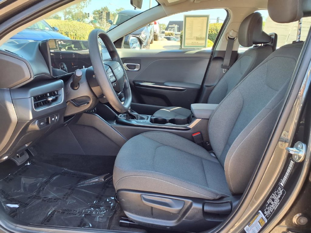 Certified 2025 Kia K4 FWD image 18