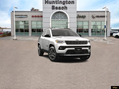 New 2026 Jeep Compass Latitude image 16