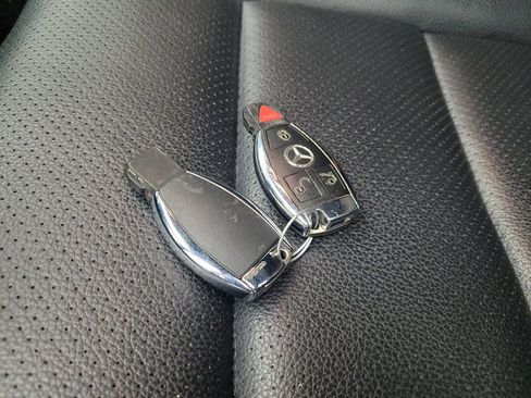 Used 2014 Mercedes-Benz C 300 Sport image 32