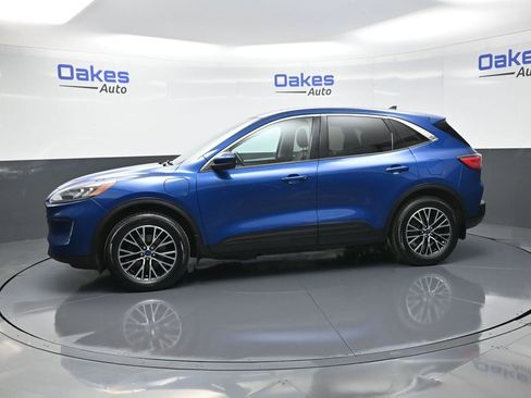 Used 2022 Ford Escape SEL w/ Technology Package image 4