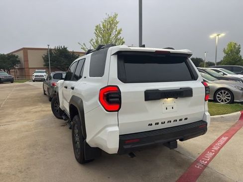 Used 2026 Toyota 4Runner SR5 AWD/4WD image 4