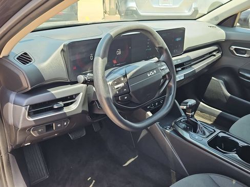 Used 2025 Kia K4 FWD image 15