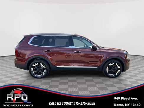 Used 2023 Kia Telluride S w/ S Sunroof Package AWD/4WD image 6