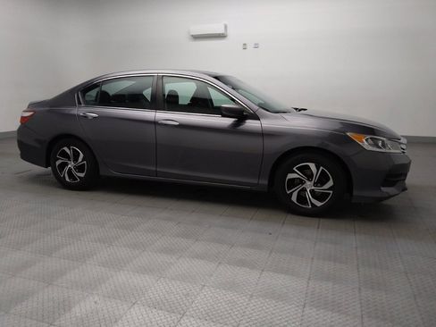 Used 2016 Honda Accord LX image 11