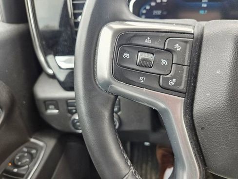Used 2023 Chevrolet Silverado 1500 LT AWD/4WD image 14