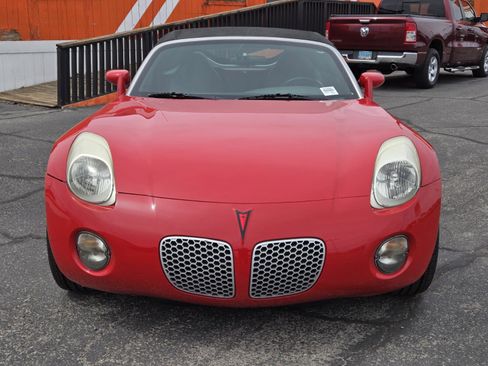Used 2007 Pontiac Solstice Convertible w/ Premium Package image 6