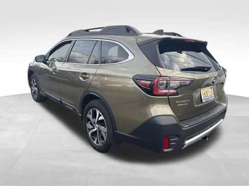 Used 2022 Subaru Outback Limited image 3