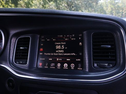 Used 2015 Dodge Charger R/T Scat Pack w/ Beats Audio Group RWD image 33