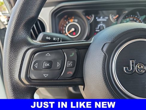 Used 2025 Jeep Wrangler Sport image 16