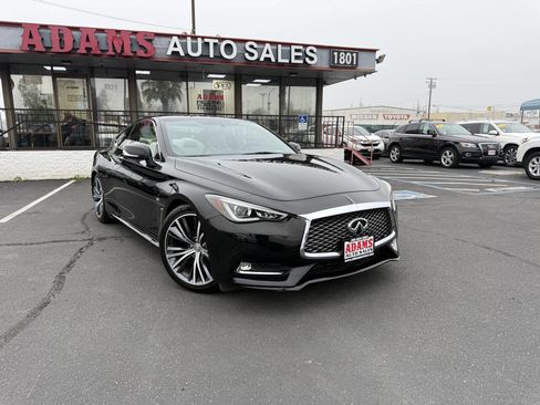 Used 2017 INFINITI Q60 3.0t image 1