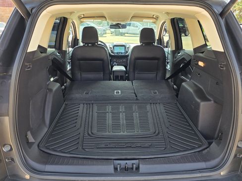 Used 2018 Ford Escape Titanium image 18
