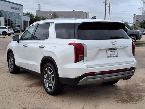 Used 2025 Hyundai Palisade SEL FWD image 2