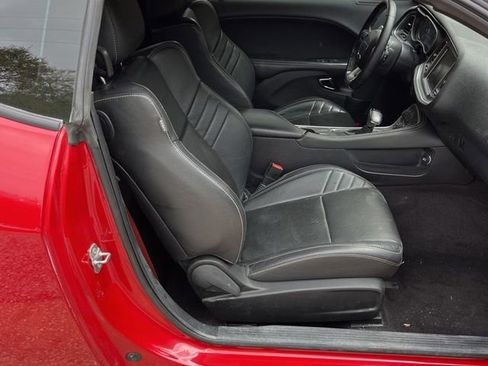 Used 2016 Dodge Challenger SRT Hellcat image 7