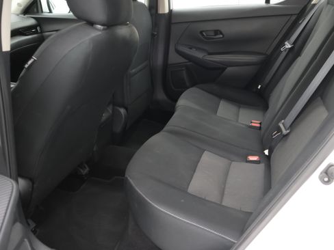 Used 2024 Nissan Sentra SV FWD image 33
