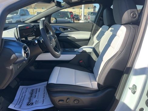 New 2026 Chevrolet Equinox EV LT image 11