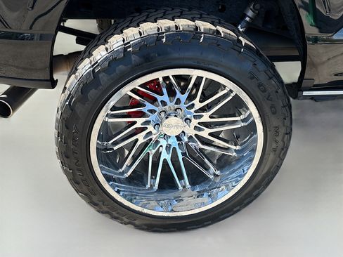 Used 2023 Ford F150 Platinum image 33