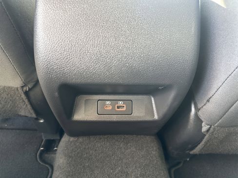 Used 2025 Nissan Altima 2.5 SV FWD image 22