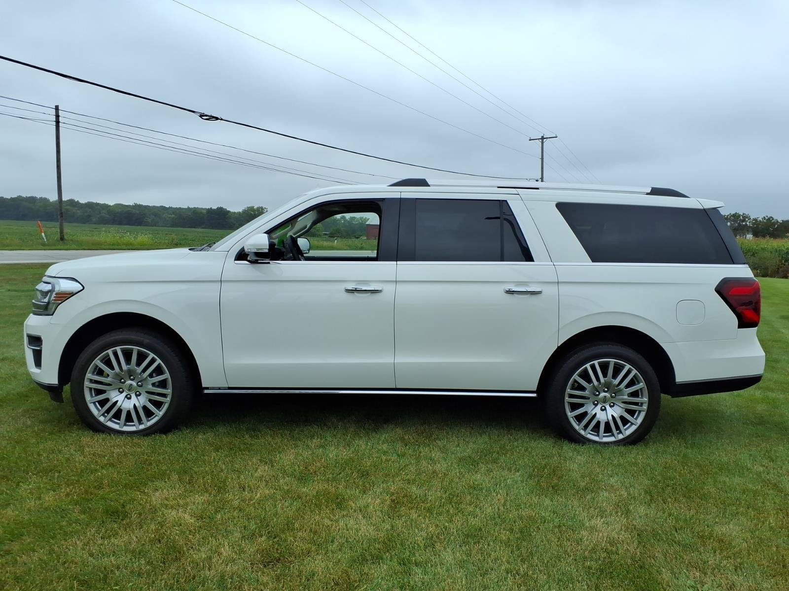 Used 2024 Ford Expedition Max Limited AWD/4WD image 6