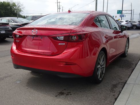 Used 2018 MAZDA MAZDA3 Grand Touring FWD image 5