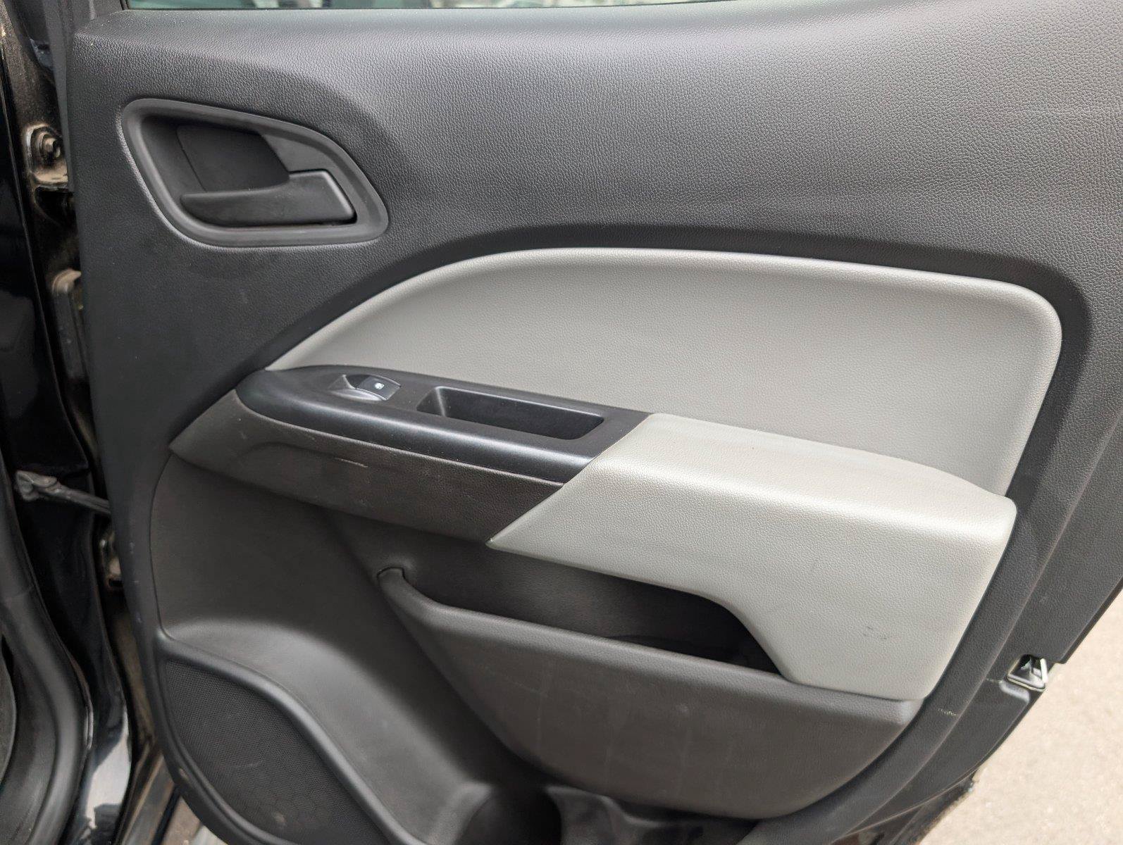 Used 2019 Chevrolet Colorado W/T w/ WT Convenience Package RWD image 36