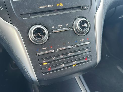 Used 2017 Lincoln MKC Select w/ Select Plus Package image 21