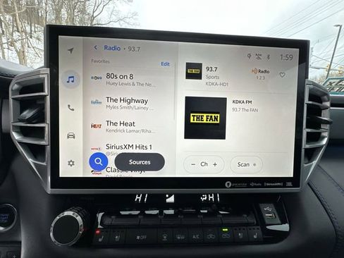 Used 2022 Toyota Tundra Platinum image 14