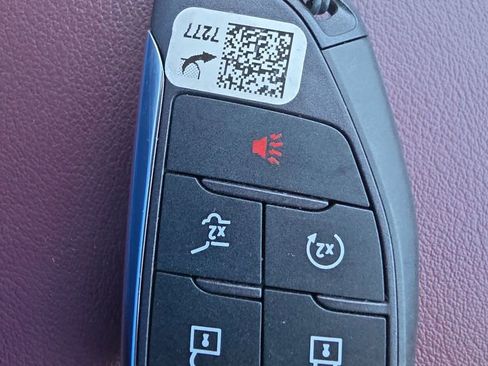 Used 2025 Buick Envision Sport Touring AWD/4WD image 32