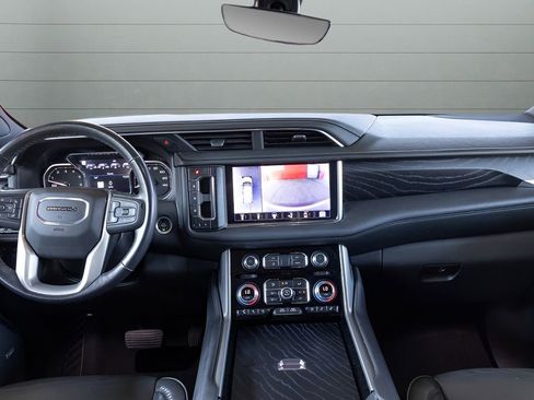 Used 2021 GMC Yukon XL Denali w/ Denali Ultimate Package AWD/4WD image 30