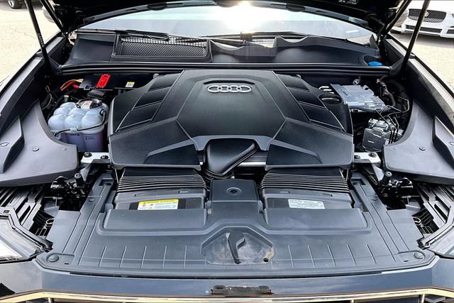 Used 2023 Audi Q8 Premium w/ Convenience Package AWD/4WD image 9