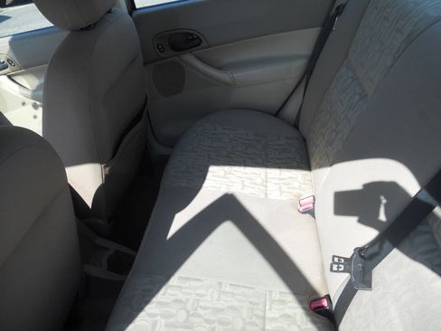 Used 2005 Ford Focus SE image 17