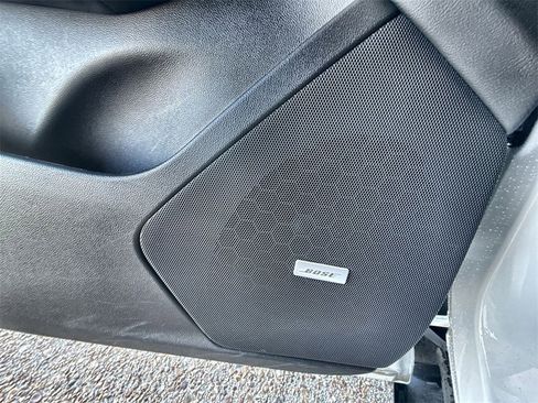 Certified 2025 Cadillac XT5 Premium Luxury image 23