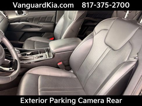 Used 2023 Kia Sorento SX AWD/4WD image 13