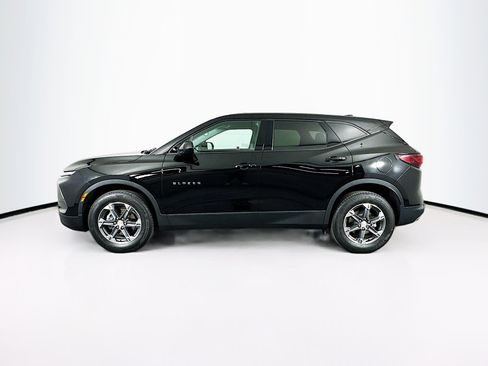 Used 2025 Chevrolet Blazer LT image 4