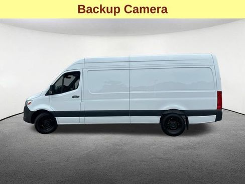 Used 2025 Mercedes-Benz Sprinter 2500 image 6