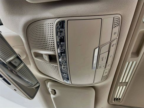 Used 2019 Mercedes-Benz C 300 4MATIC Sedan image 13