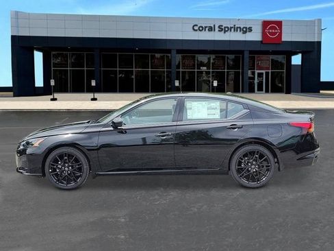 New 2026 Nissan Altima 2.5 SR w/ SR Midnight Edition Package FWD image 2