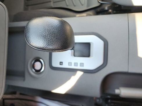 Used 2021 Nissan Frontier SV image 27